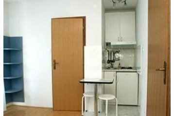 Croaţia Privát Komiža, Exteriorul